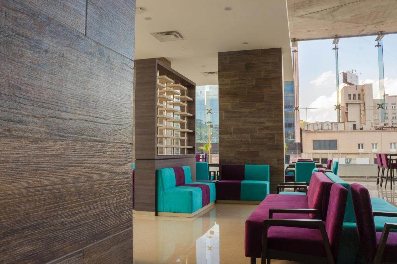 Hotel Kavia مونتيري المظهر الخارجي الصورة