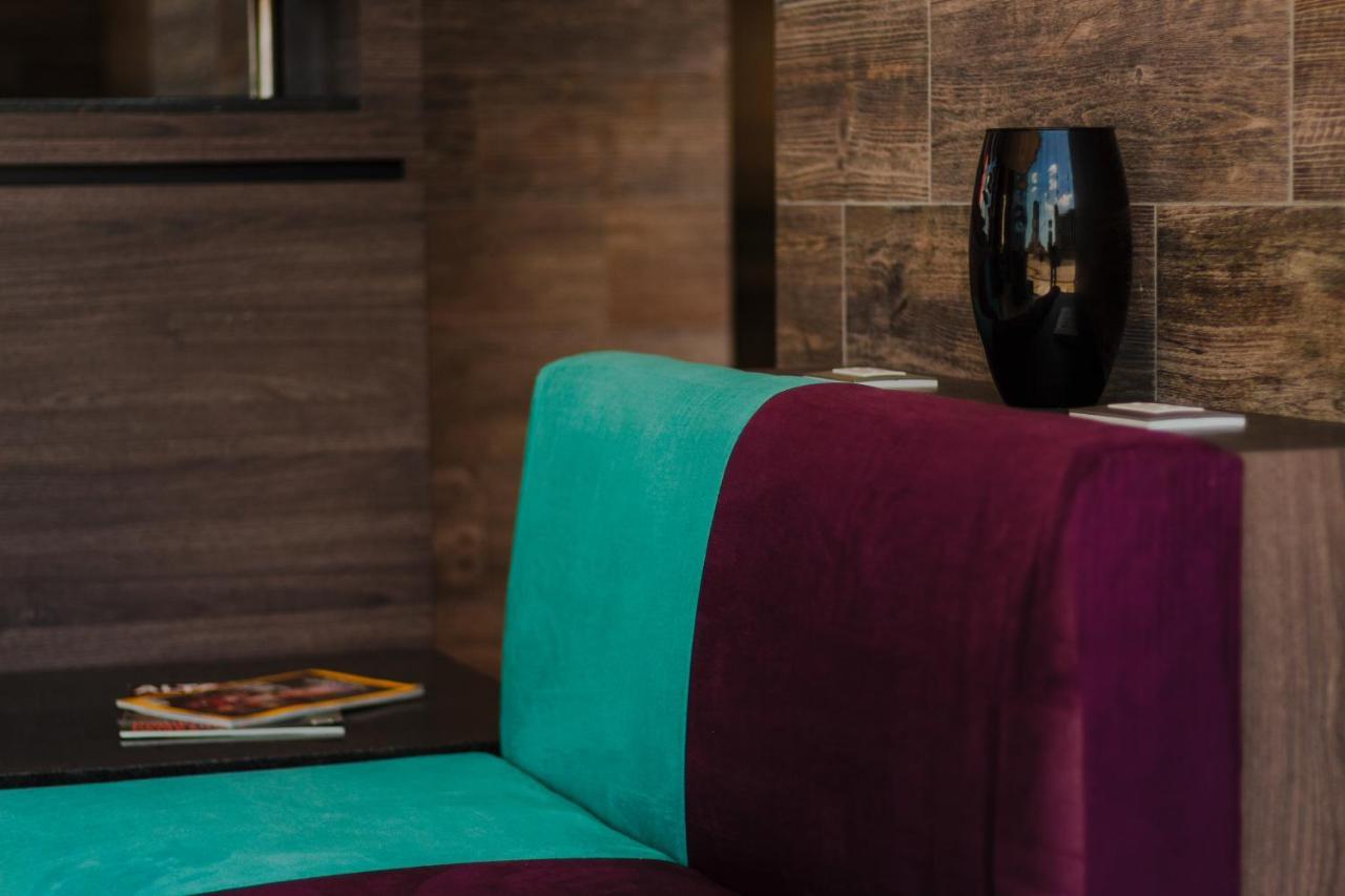 Hotel Kavia مونتيري المظهر الخارجي الصورة
